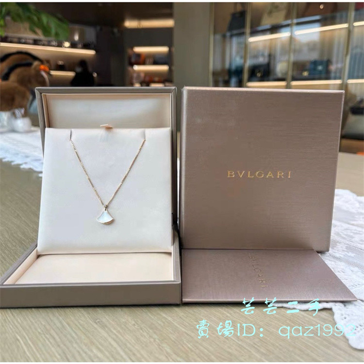 BVLGARI 寶格麗 DIVAS’ DREAM系列 小號 扇子 白貝母 項鏈 CL857185