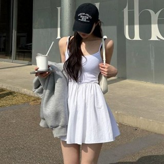 【Carmar】法式黑色吊帶連衣裙女夏季新款小個子收腰顯瘦露背A字短裙子露背高腰顯瘦褶皺吊帶洋裝