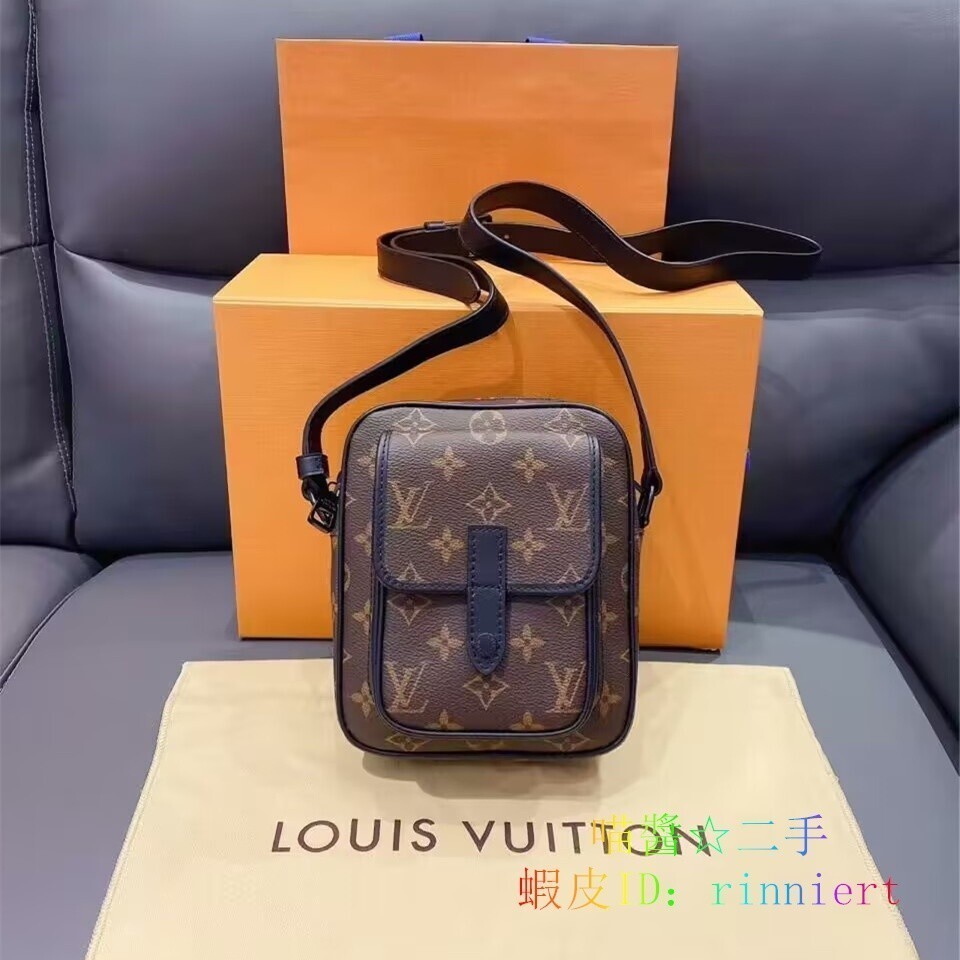 免運 LV 路易威登 Christopher 經典老花 相機包 手機包 單肩包 斜挎包 M69404 大號 男款