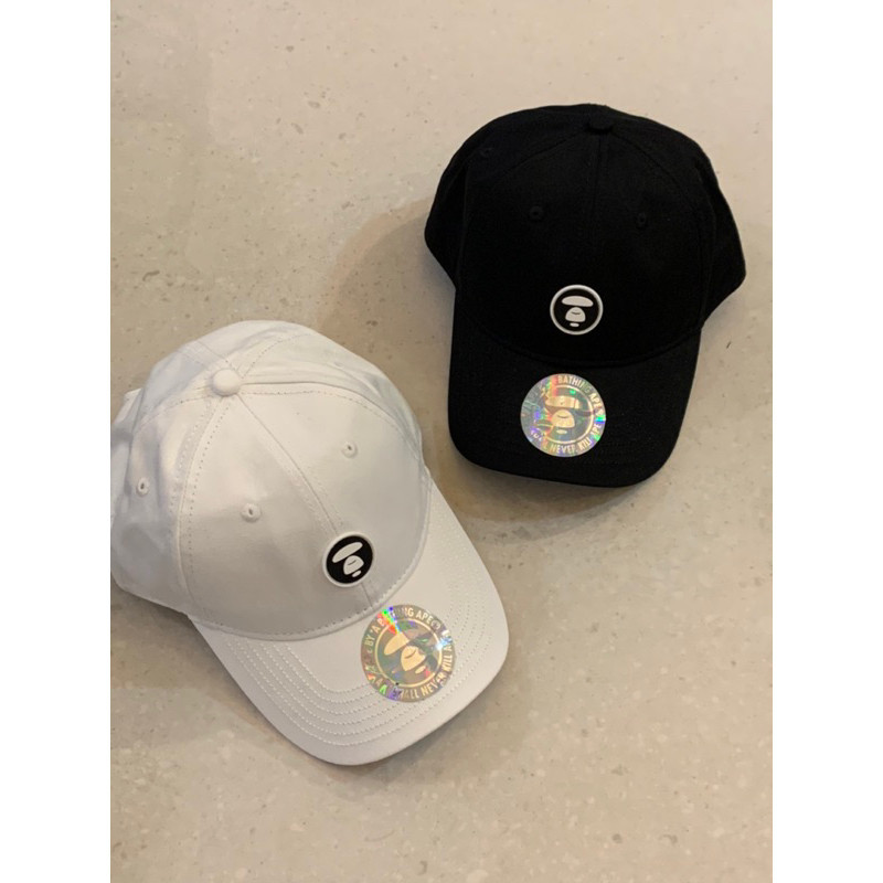 Aape 經典猿猴矽膠Logo搭配背後字母設計 黑白二色 帽子 棒球帽 鴨舌帽 現貨