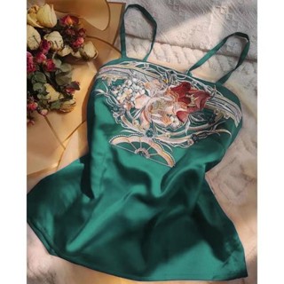 大碼古風刺繡小吊帶胖mm中國紅內搭背心繡花漢服打底背心潮 漢服抹胸 漢服吊帶 平口背心 漢元素吊帶 小背心 漢服內搭 小