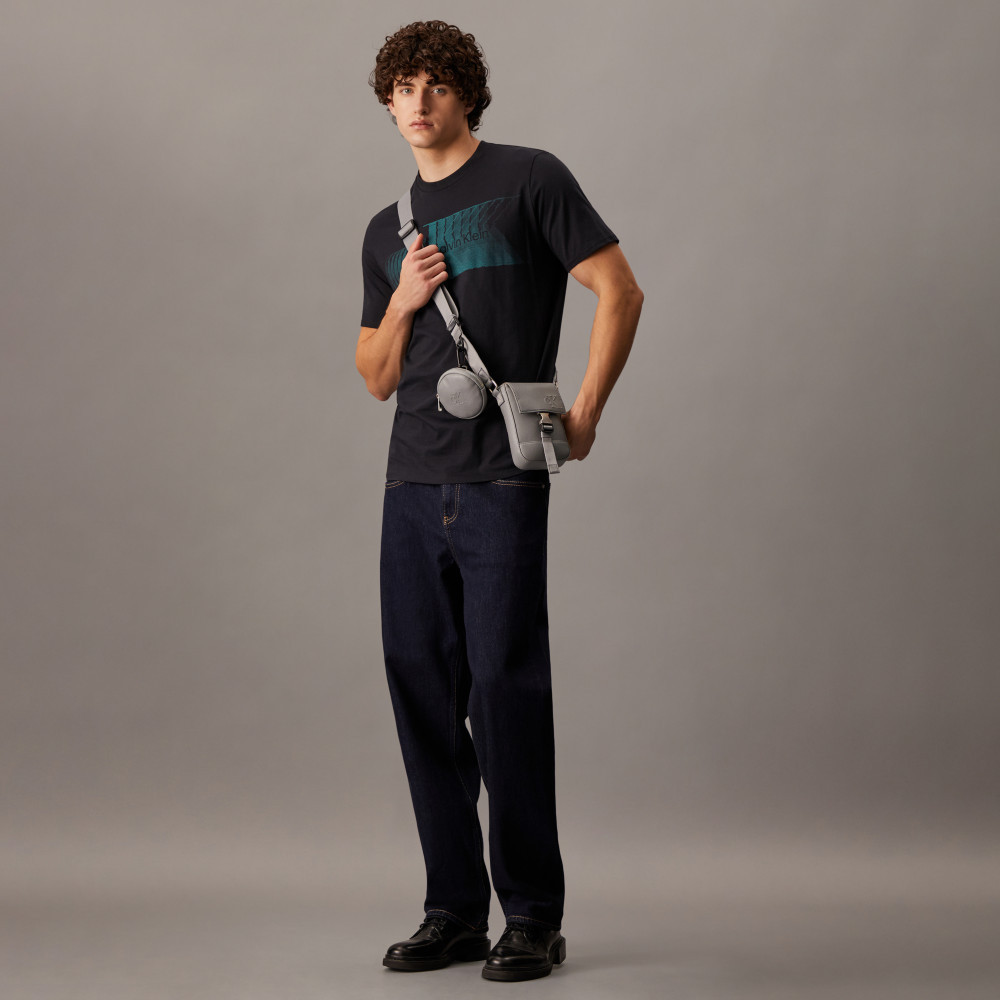 【Calvin Klein】 CK Sculpted Impression 翻蓋手機包_灰色