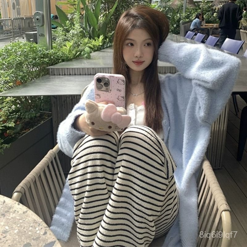 【IU.優選】韓版 針織外套秋女1088人蕾朵藍色軟糯毛衣外套女秋冬季韓係慵懶風減齡寬鬆毛絨絨針織開衫慵懶0804 23