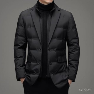 大尺碼羽絨外套 羽絨西裝男2024冬季新款假兩件西服式羽絨服商務休閒保暖外套立領 男生棉襖外套1120 IPOM