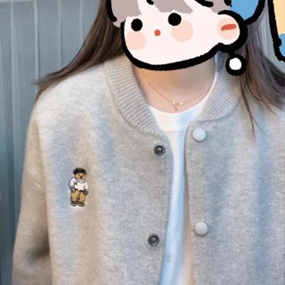 【伊珈精選】軟糯小熊刺繡毛衣外套女2025新款秋冬圓領外搭針織衫初春開衫上衣