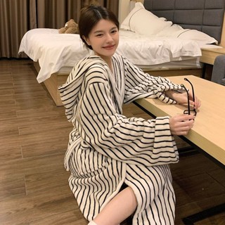 連帽睡袍女秋冬款珊瑚絨加厚加絨韓版簡約條紋高階感保暖浴袍睡衣【Jsna皇后】