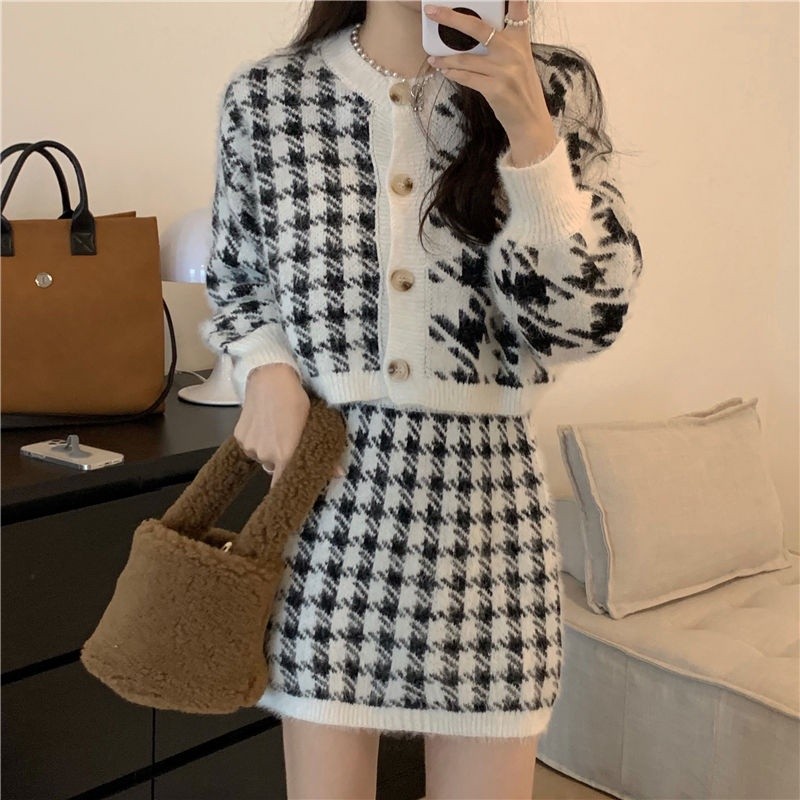 免運💖名媛外套千鳥格套裝女 矮個子時尚穿搭針織上衣半身裙三件式 外套+內搭+短裙套裝