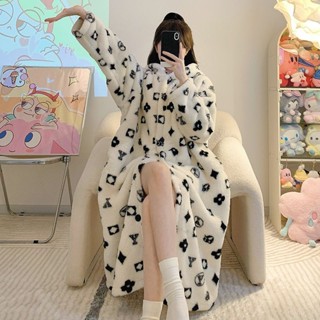韓版幾何圖案珊瑚絨睡衣女款冬季大碼加厚連帽睡袍家居服睡裙秋冬【Jsna皇后】