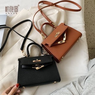 免運🎀【店鋪熱銷】柏雅圖高階感小包包女2025新款時尚小眾單肩斜挎包洋氣手提凱莉包韓國真皮尼龍斜揹包 側揹包 水餃包 半