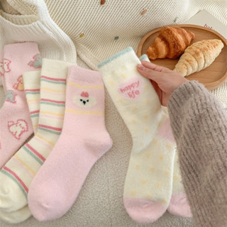 🎀【蝦皮精選】🎀可愛襪子澳絨粉色冬季保暖居家加厚睡眠中筒外穿地闆卡通秋冬少女