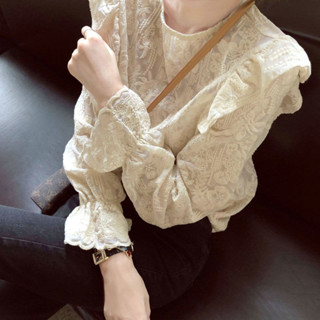 【PING'S🌞】秋裝 女 喇叭袖 很仙的 上衣 木耳邊 甜美 氣質 花邊 蕾絲 內搭 打底 小衫