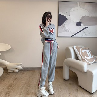 休閑套裝 套裝女 個人套裝💕設計感愛心衛衣休閑褲歐貨炸街2023時尚加絨加厚減齡百搭兩件套潮