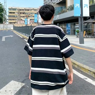 【自己人】男女情侶落肩 條紋上衣 短袖上衣 粗條紋 寬版 五分袖 五分T 條紋T 條紋 (MHYXST33)