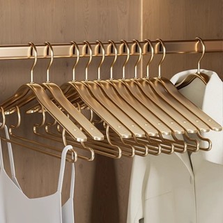 【優質生活 高品質】無痕防滑衣架 多功能無痕衣架 家用掛衣 服架無痕 寬肩加粗鋁閤金衣架 輕奢高階 加大吊帶大 衣掛