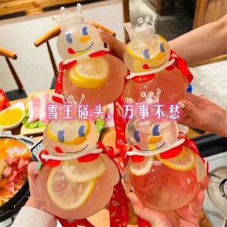 可愛水杯🎀 新款大肚杯學生蜜雪冰城雪王兒童大容量奶茶杯斜跨吸管杯便攜水壺
