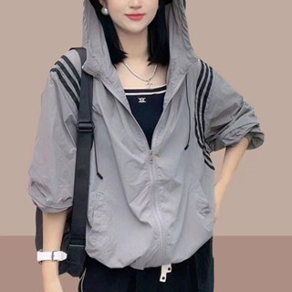 【免運】短版外套 韓版防曬服女外穿2025年夏季新款寬鬆時尚防紫外線高檔薄夾克小外套外套 長袖外套 連帽外套 開襟小外套