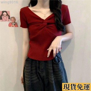 🌸臺灣限時低價🌸 大尺碼夏季新款正肩短袖V領T恤女寬鬆素色設計感小眾新款針織衫上衣