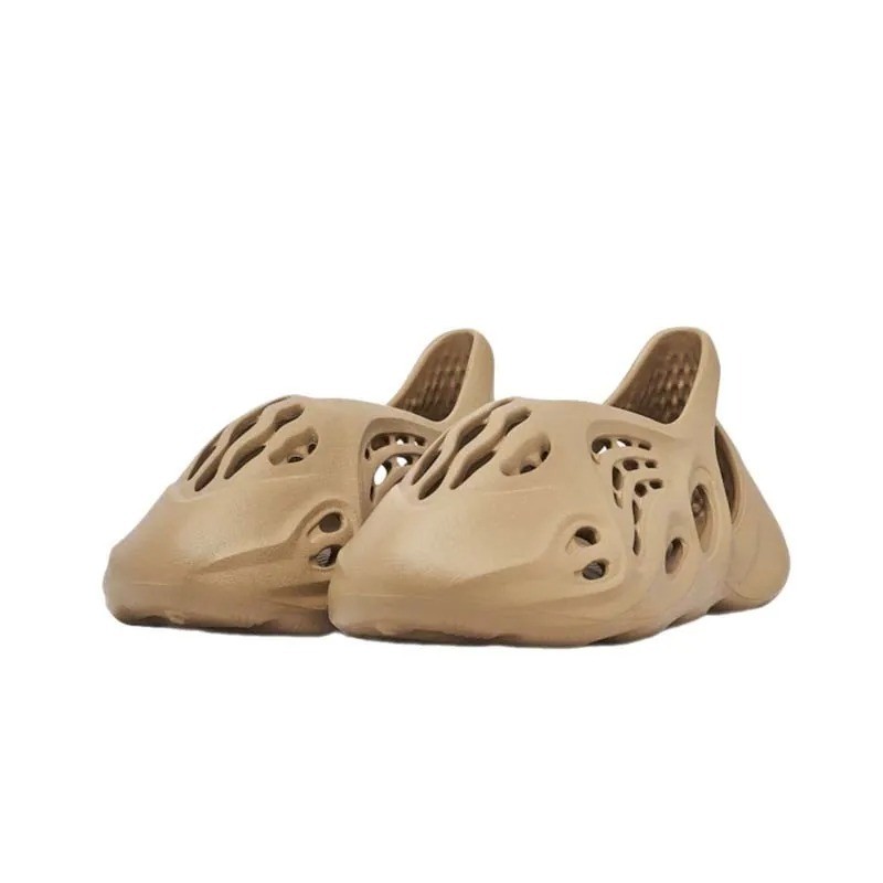 ADIDAS YEEZY FOAM RNR "CLAY TAUPE" 卡其 GV6842