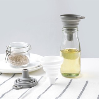 【臺灣發貨】可伸縮折疊矽膠漏斗 廚房用品 家用大號折疊漏斗 大口徑油壺漏鬥 簡約北歐風分裝小工具 醬油蜂蜜油漏斗
