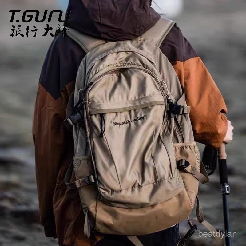 孤獨的旅人 背包 後背包 雙肩包 電腦包 多功能背包 包包 旅行大師戶外登山包女輕量化徒步旅行多功能大容量潑水雙肩背包 