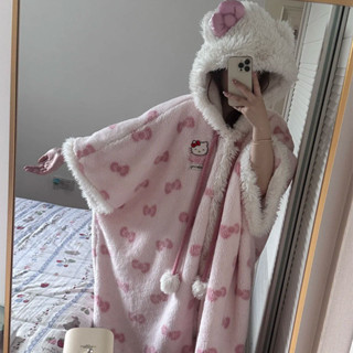 【爆款】可愛少女凱蒂貓毛絨連帽睡裙女冬季新款家居服珊瑚絨加厚保暖睡袍