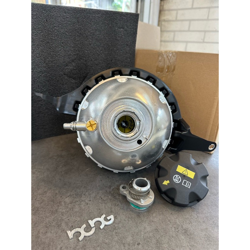 BMW F10 F11 N20用 全新 鋁合金副水箱 改良品 水箱 副水箱 520 528 530 535