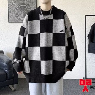 【自己人】『熱賣中』男士新款針織打底衫 棋盤格毛衣 潮牌慵懶風 寬鬆男生 長袖 情侶裝 男女上衣 毛衣 GM9953