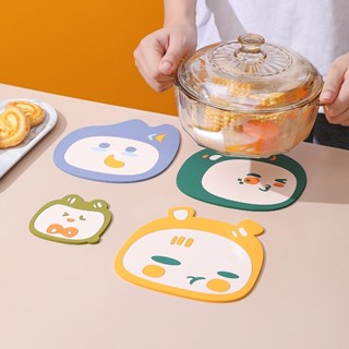 【臺灣發貨】居家可愛卡通餐桌隔熱墊 防燙防滑家用矽膠餐墊 耐高溫防水防油碗墊 鍋杯墊 桌墊 鍋墊