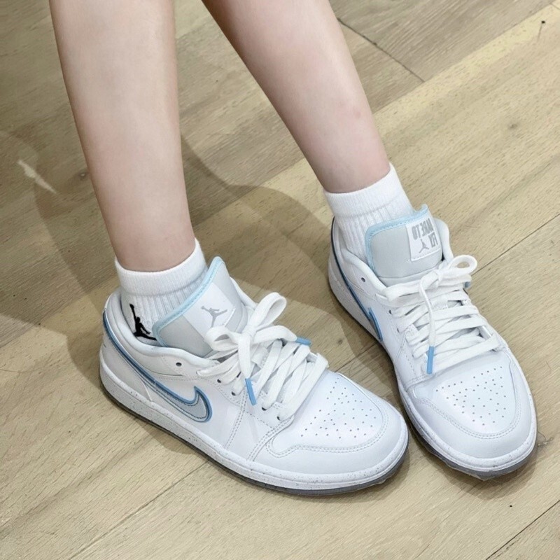 正品 Air Jordan 1 Low "Dare To Fly" 男女款 白銀 籃球鞋 FB1874-101