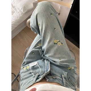 超實惠·買它👉美式水洗碎花刺繡設計感水洗藍牛仔褲女高腰顯瘦寬鬆直筒拖地長褲 KXSJ