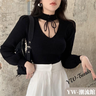 【YW】秋冬針織衫上衣女 新款設計感V領鏤空掛脖上衣 短款修身毛衣 黑色長袖T恤女 韓版ins女裝