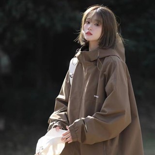 【Helisa 允梨】沖鋒衣 外套 秋冬女裝 寬鬆顯瘦 小個子女裝 防水沖鋒衣 高領連帽 韓版女裝 法式復古 上衣 長袖