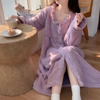 【Princess】大尺碼女裝 珊瑚絨睡衣女 法蘭絨睡袍 長款家居服女 甜美花邊居家服 秋冬加絨加厚新款