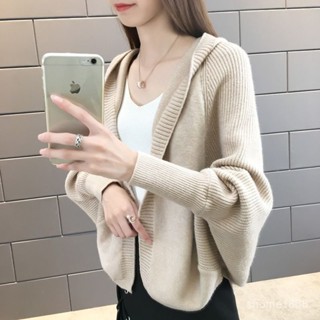 超實惠·買它👉外套女韓版寬鬆學生百搭毛衣2020春裝新款連帽蝙蝠袖短款針織開衫 SWOF