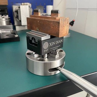 鑫點精密自定心虎鉗4軸加工中心erowa同心5軸夾具磨床臺鉗平口鉗