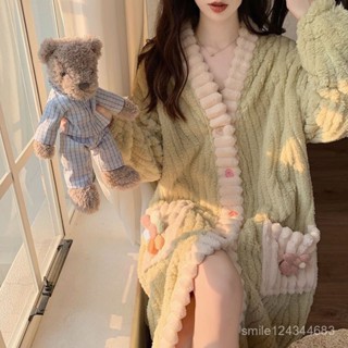 珊瑚絨睡衣 冬季女款加絨加厚花兒新款秋冬款法蘭絨冬天睡袍