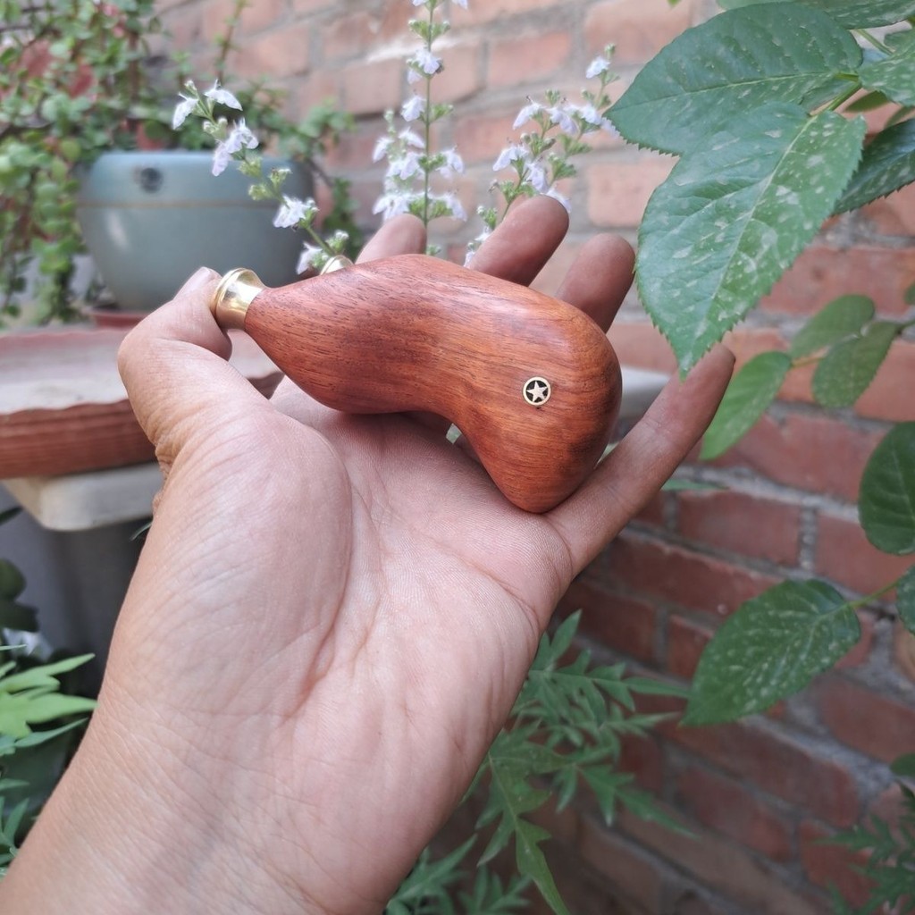 手工黃花梨小鯨魚彈弓把玩多用途彈弓高檔口袋弓