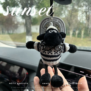 揹包吊飾🎀 飛行員小羊汽車車載後視鏡掛件可愛毛絨玩具擺件閨蜜禮物