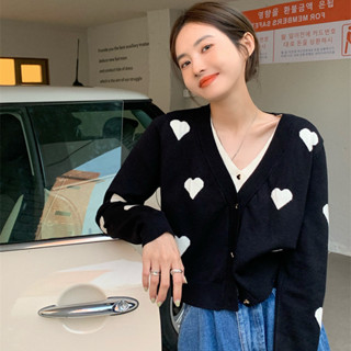 coco小姐✨愛心 毛衣 外套 開衫女 秋冬 新款 長袖 設計感 V領 假兩件 針織 上衣