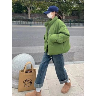 羽絨外套 官圖 綠色短版羽絨棉女冬潮小個子新款白鴨絨立領輕薄麵包服外套 防寒 保暖羽絨服 白鴨絨外套女生1122 PKL