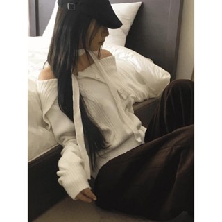 Codibook｜韓國 wonderwonder 露肩鈕扣圍巾造型針織［預購］針織衫 針織外套 女裝
