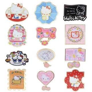 【現貨】小禮堂 Sanrio 三麗鷗 Hello Kitty 造型合金徽章 (50週年系列)