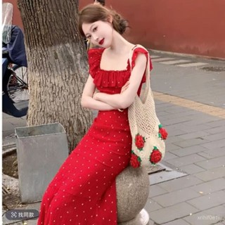 【臺灣熱賣】甜妹必BUY！夏季氣質荷葉連衣裙 波點小花元素超迷人 方領吊帶設計 度假穿超美的連身裙 8888 XQ9S