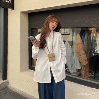 夏季爆款🔥秋季白色襯衫女長袖內搭外穿學生寬鬆複古鹽係襯衣女2025新款上衣夏季穿搭 WMR2