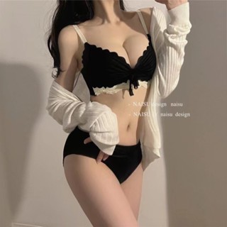 【lily】內衣聚攏無鋼圈文胸套裝薄款無痕學生少女上託小胸罩收副乳防下垂 內衣褲套裝 聚攏胸罩