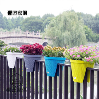 全網熱銷 限時下殺▮獨匠▮ 塑膠花盆 欄桿陽臺掛式花盆 懸掛式花盆 護欄騎馬盆 馬鞍式騎欄盆 花盆架田園