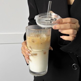 全店特價 高品質 🛒青蘋果大容量帶蓋帶吸管豎條紋玻璃杯高顏值冷飲杯果汁咖啡杯水杯 ins水杯