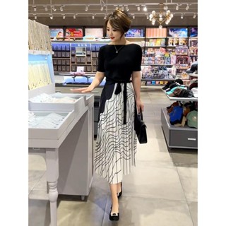 女裝套裝/裙套裝/褲套裝/兩件套/運動套裝/新中式/其他套裝高檔一字肩薄款收腰休閒上衣大碼鬆緊大擺A字碎花裙