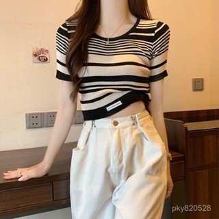 【免運】U領冰絲T恤 夏季短袖 半袖 短T 設計感 條紋針織短袖T恤女ins風 夏季新款韓版修身小眾高腰短款上衣