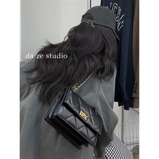 【臺灣出貨】【搭配洋裝】包包女2025新款單肩斜挎高階感質感小眾大容量通懃2025鏈條小方包